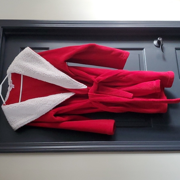 VICTORIA SECRET RED ROBE - Picture 2 of 5